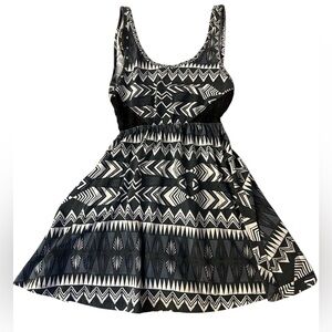Black and White Patterned Women's Dress